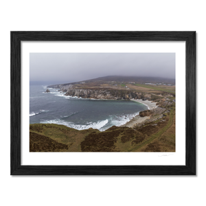 achill-island-dramatic-cliffs-misty-bay BF