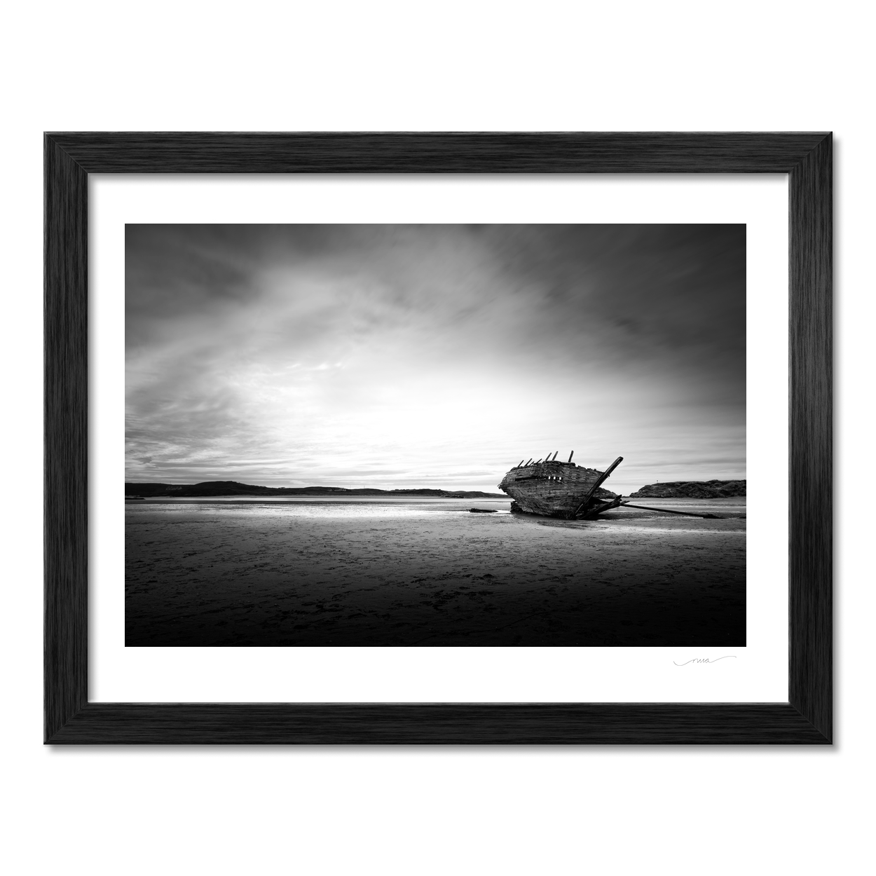bad-eddies-boat-wreck-bunbeg PM