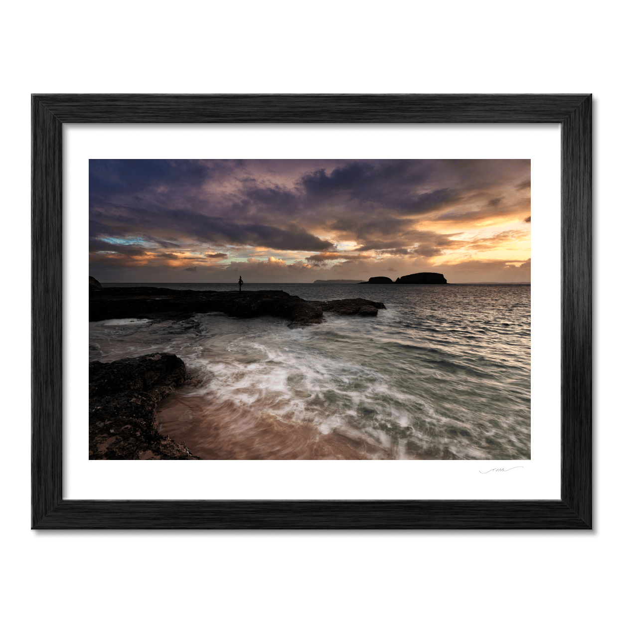 ballintoy-harbour-sunset-sculpture-silhouette PM