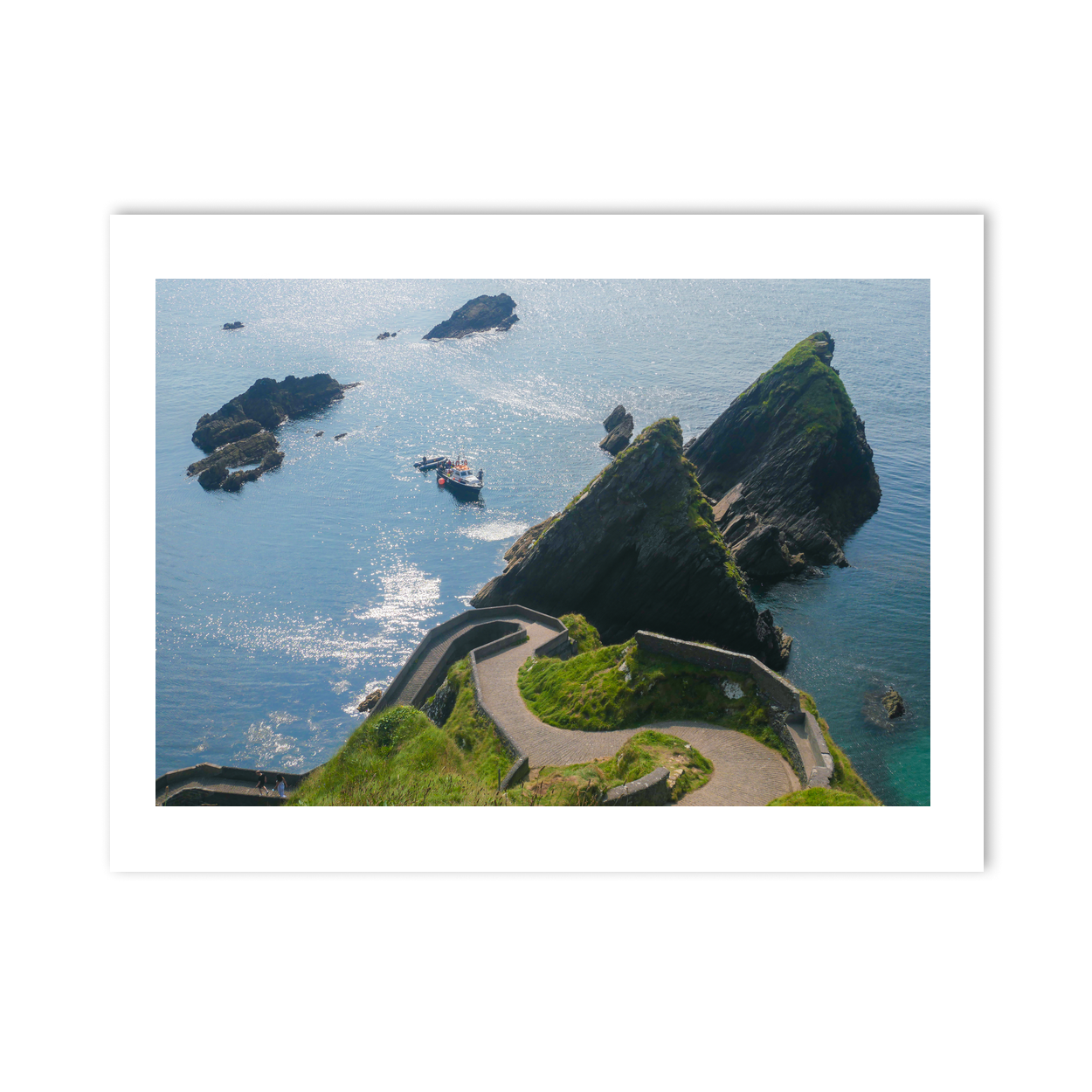 boat-at-dunquin-pier-kerry PM