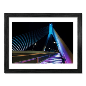 boyne-cable-bridge-illuminated-night BF