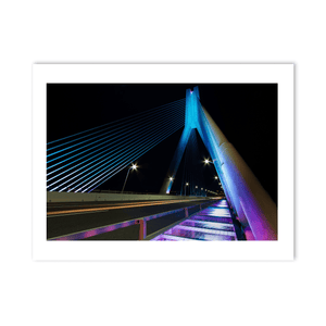 boyne-cable-bridge-illuminated-night PM
