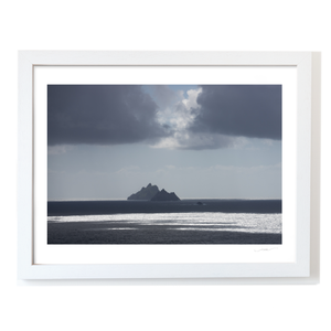 breaking-light-over-skellig-rocks WF