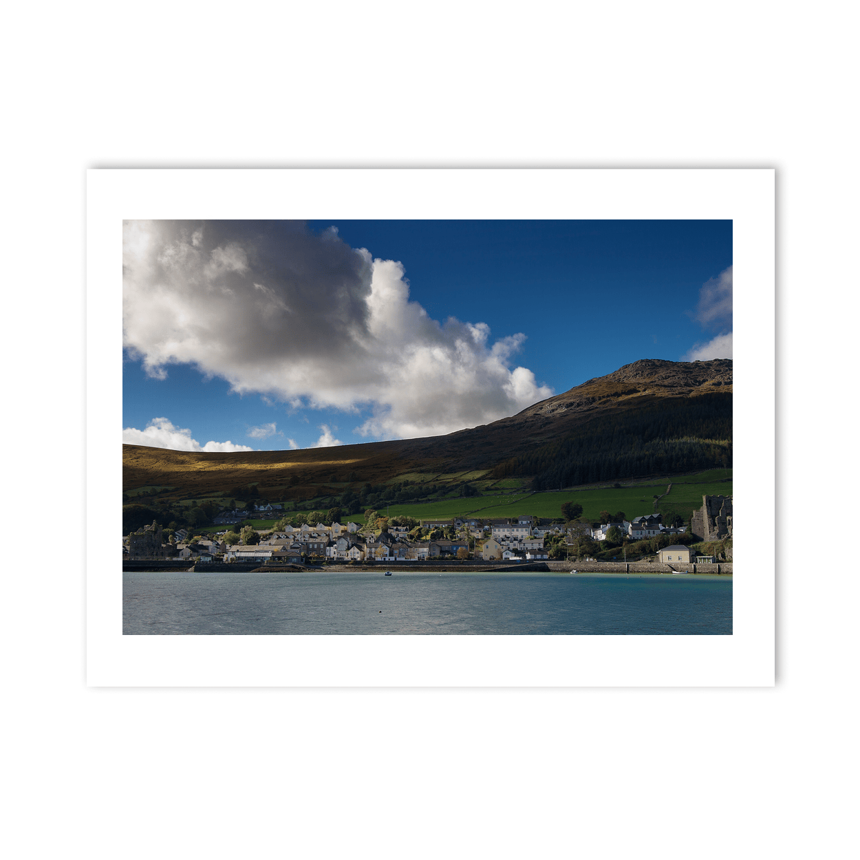 carlingford-harbour-village-mountain-view PM