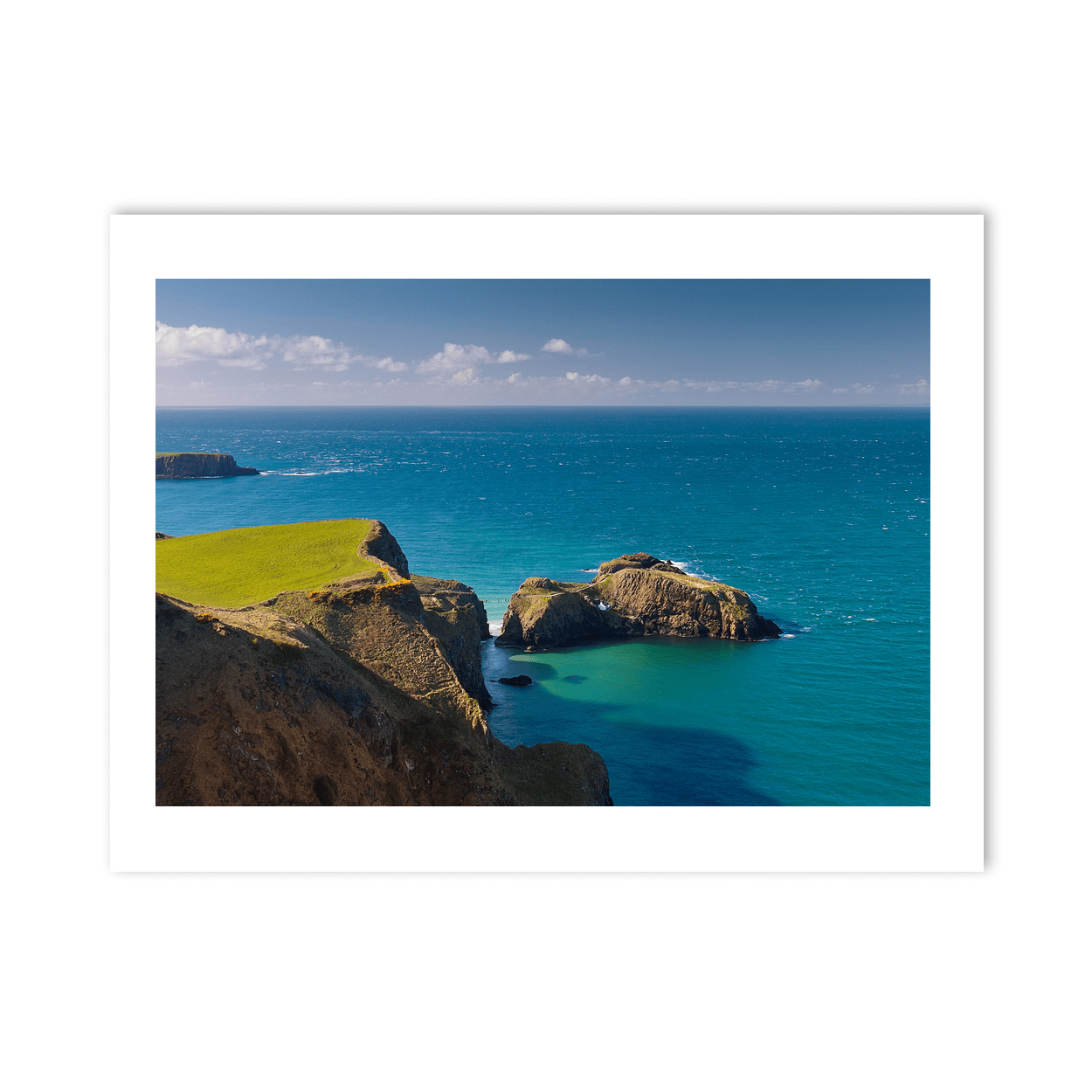 carrick-a-rede-turquoise-waters-cliff-view PM