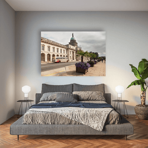 custom-house-vintage-bus-dublin-city Pano