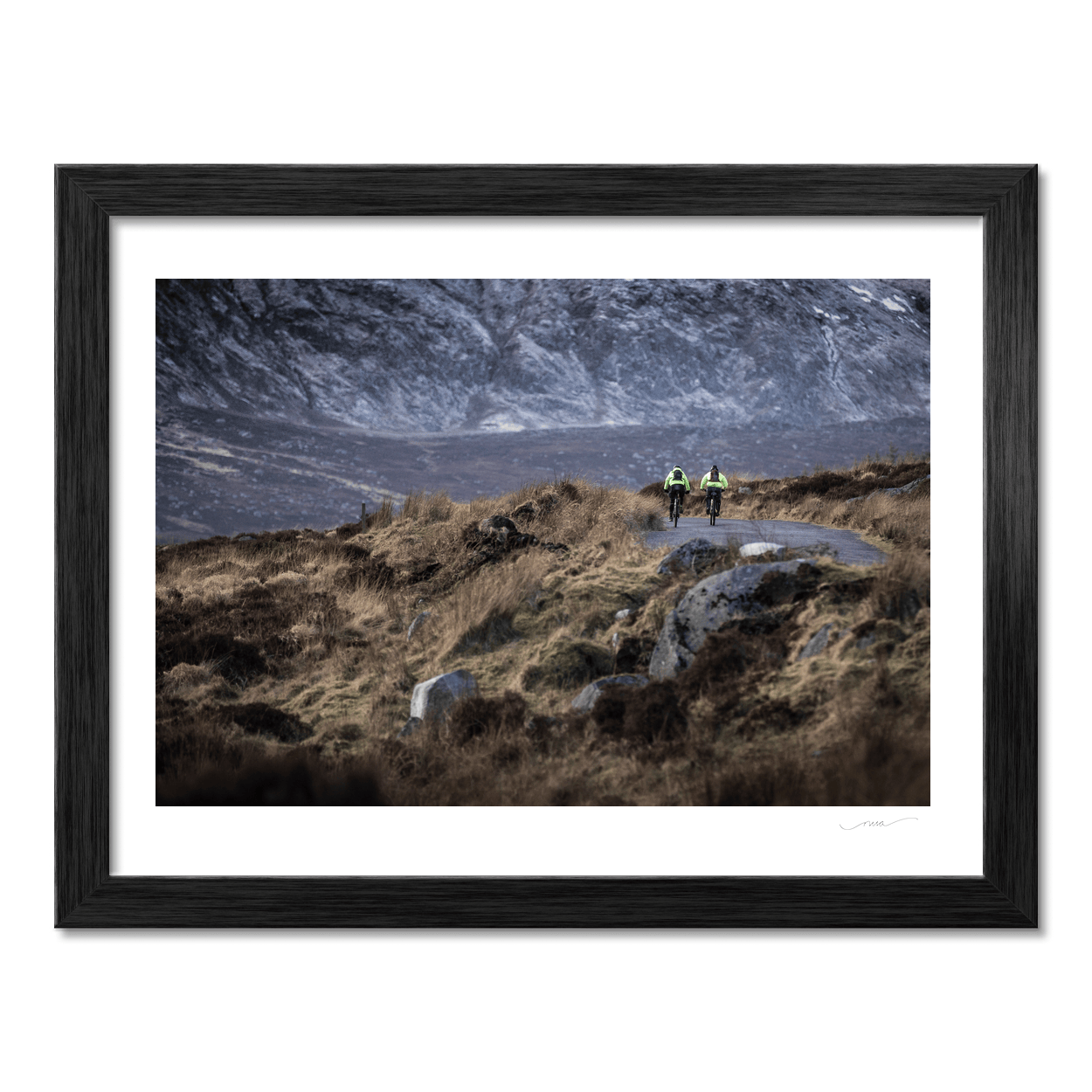 cyclists-wicklow-mountains-winter-road PM