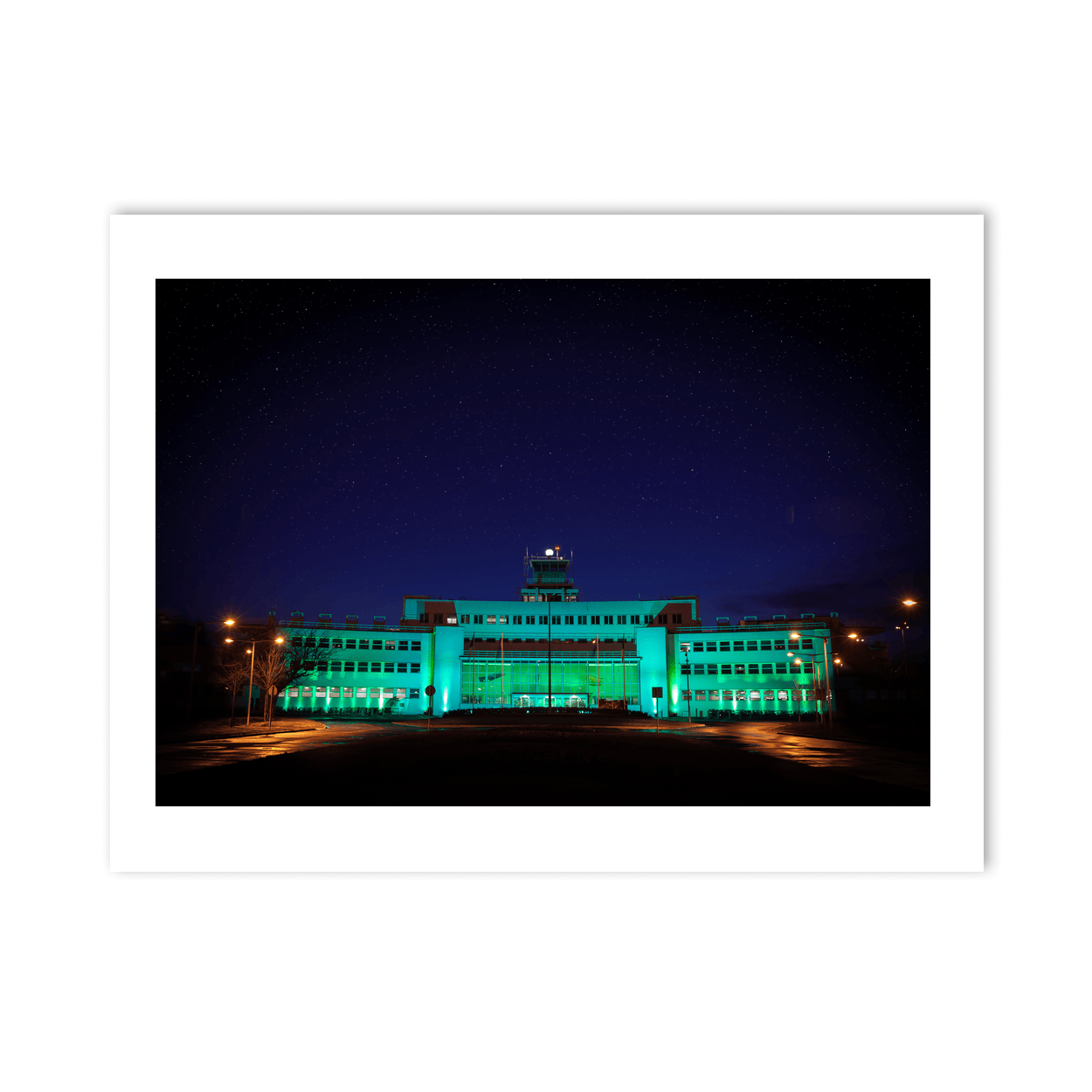 dublin-airport-terminal-building-night-stars PM