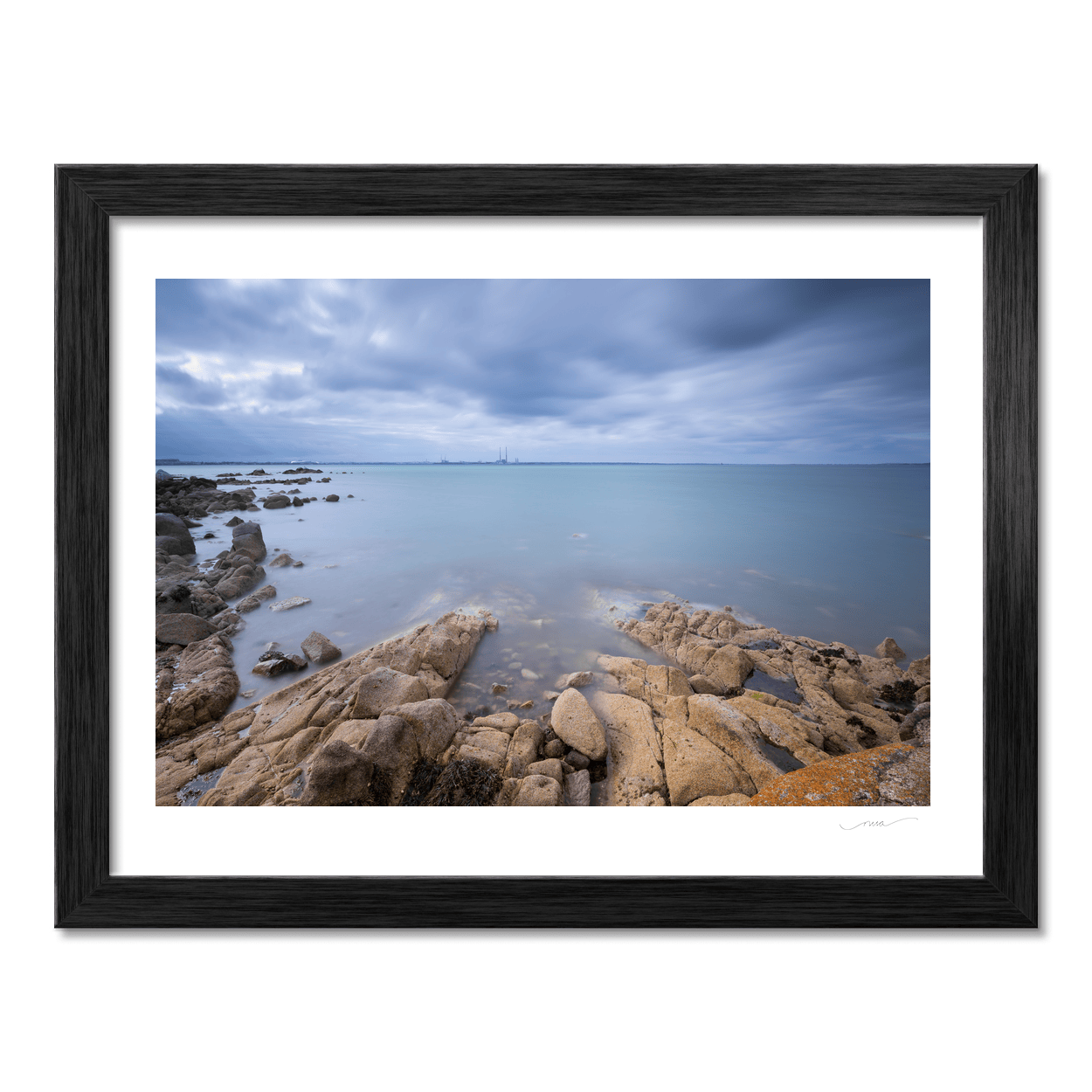 dublin-bay-rocky-shore-poolbeg-chimneys PM