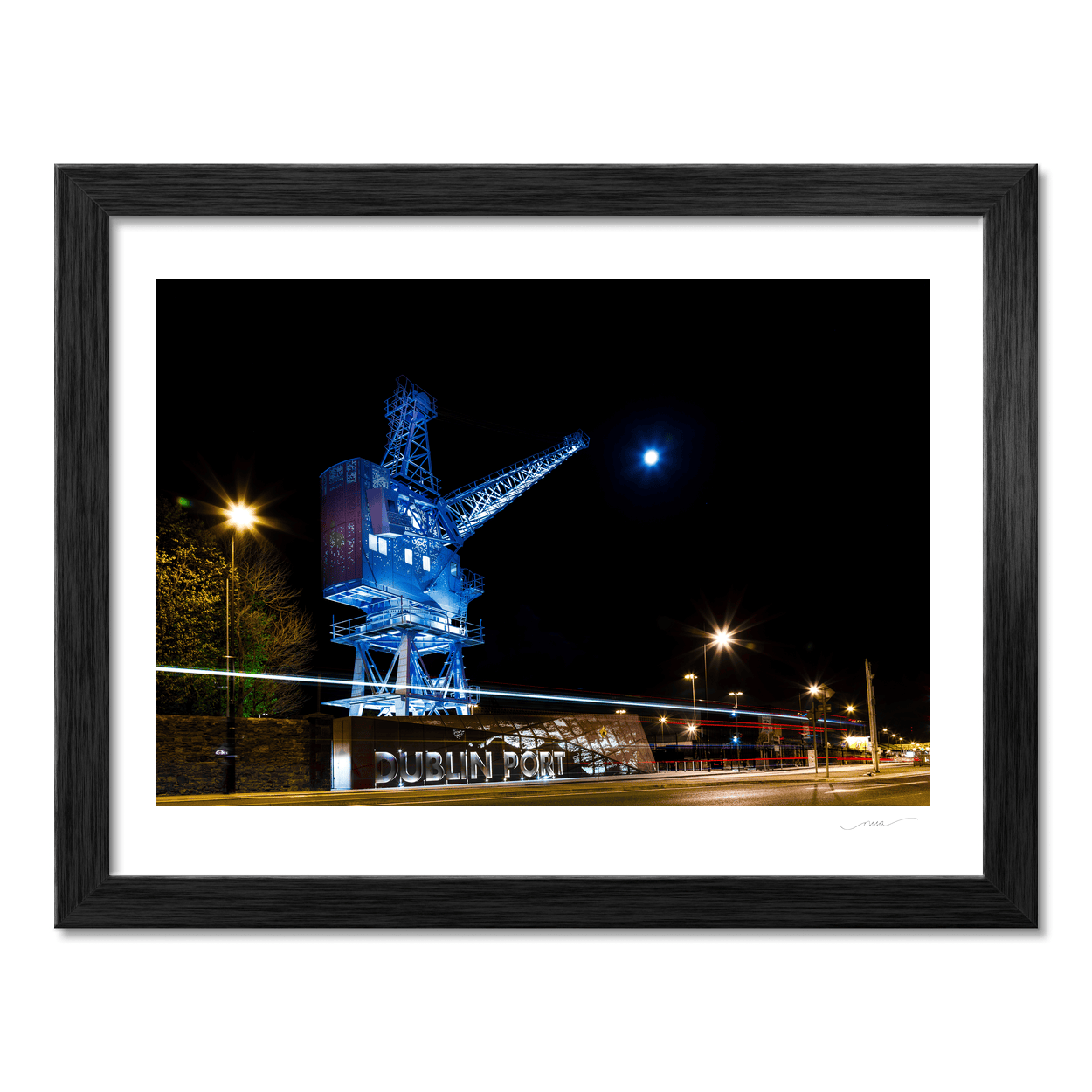 dublin-port-crane-blue-lights-night PM