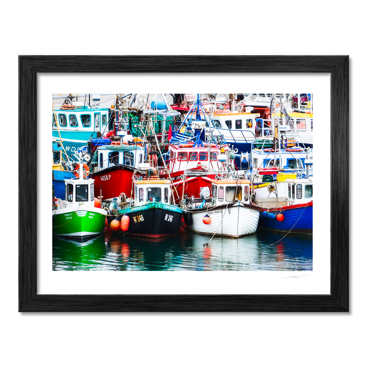 dunmore-east-fishing-boats-colourful-harbour PM