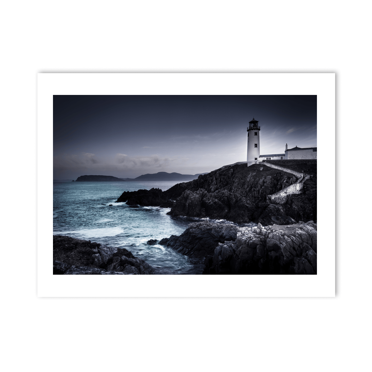 fanad-head-lighthouse-dramatic-coastline PM