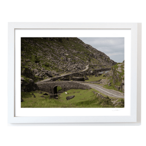 gap-of-dunloe-stone-bridge-winding-road WF