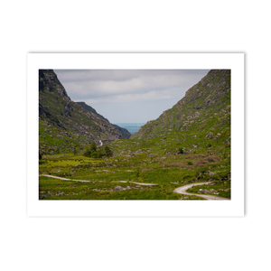 gap-of-dunloe-winding-road-mountain-pass PM