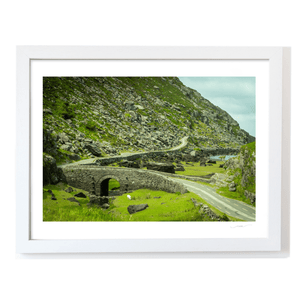 gap-of-dunloe-winding-road-stone-bridge WF