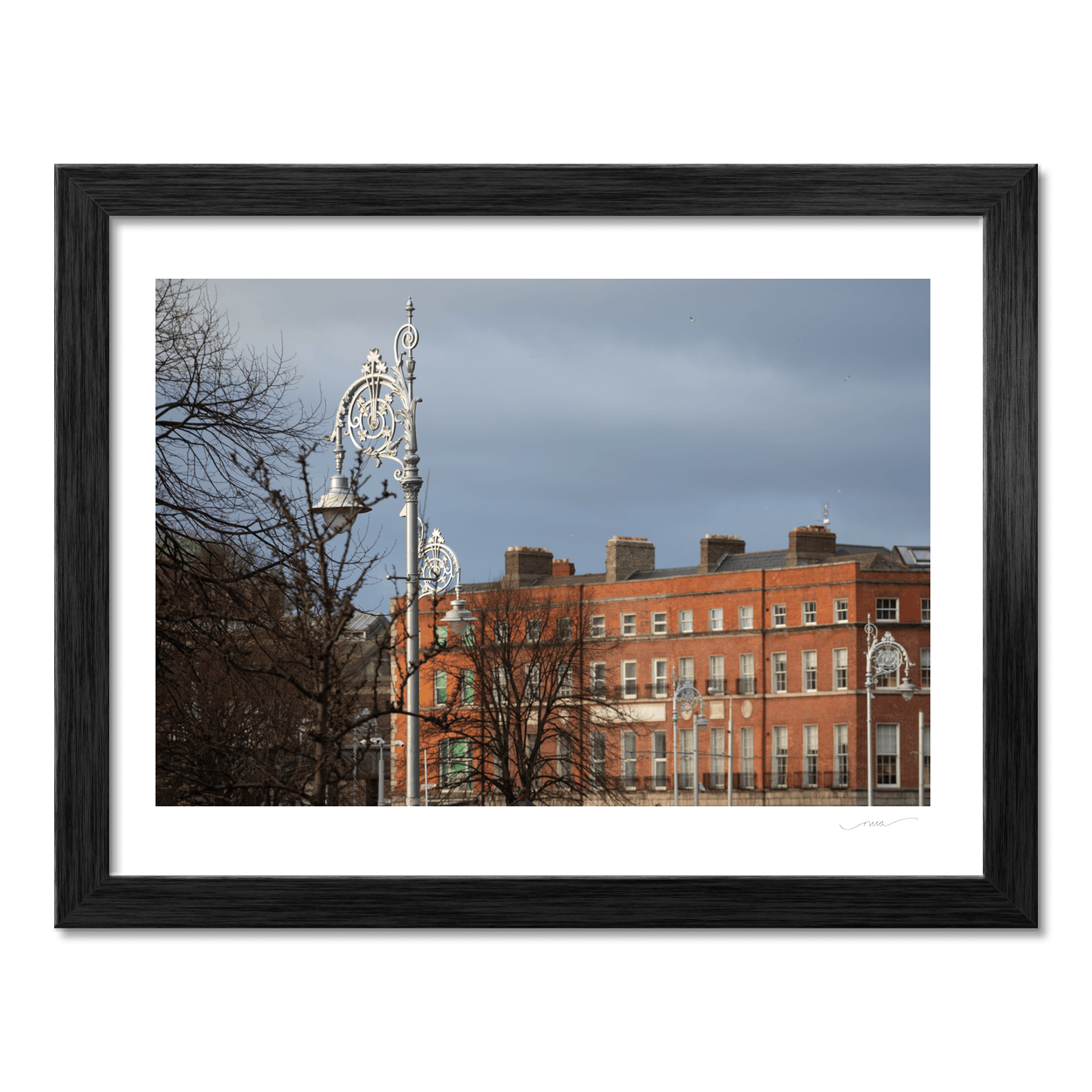 georgian-lamppost-red-brick-architecture PM