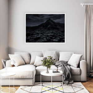 giants-causeway-hexagonal-columns-night WFW