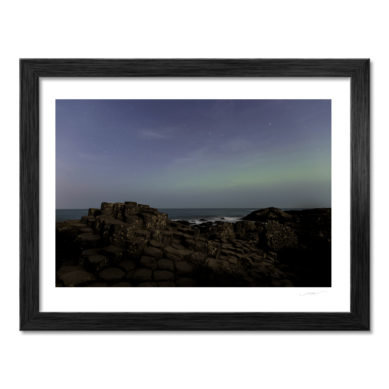 giants-causeway-northern-lights-starry-night PM