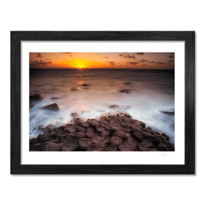 giants-causeway-sunset-hexagonal-basalt-columns BF