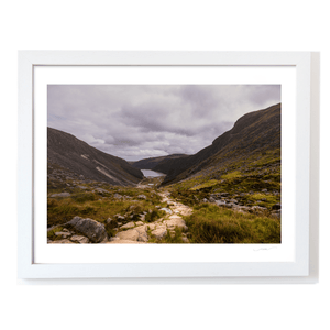 glendalough-upper-lake-mountain-trail-view WF