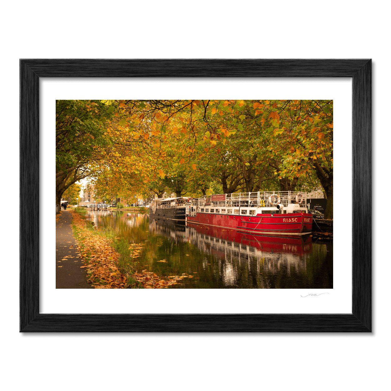 grand-canal-autumn-barges-reflections PM
