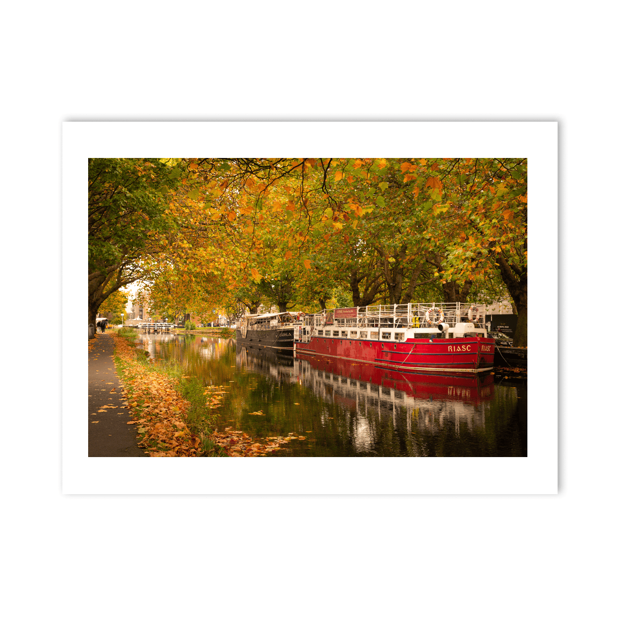 grand-canal-autumn-barges-reflections PM