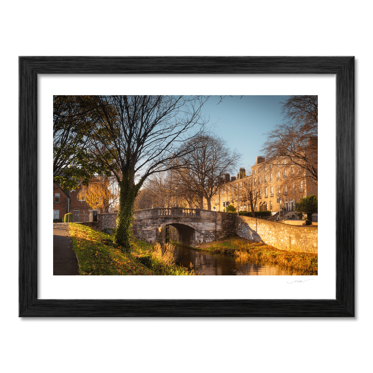 grand-canal-stone-bridge-autumn-2 PM