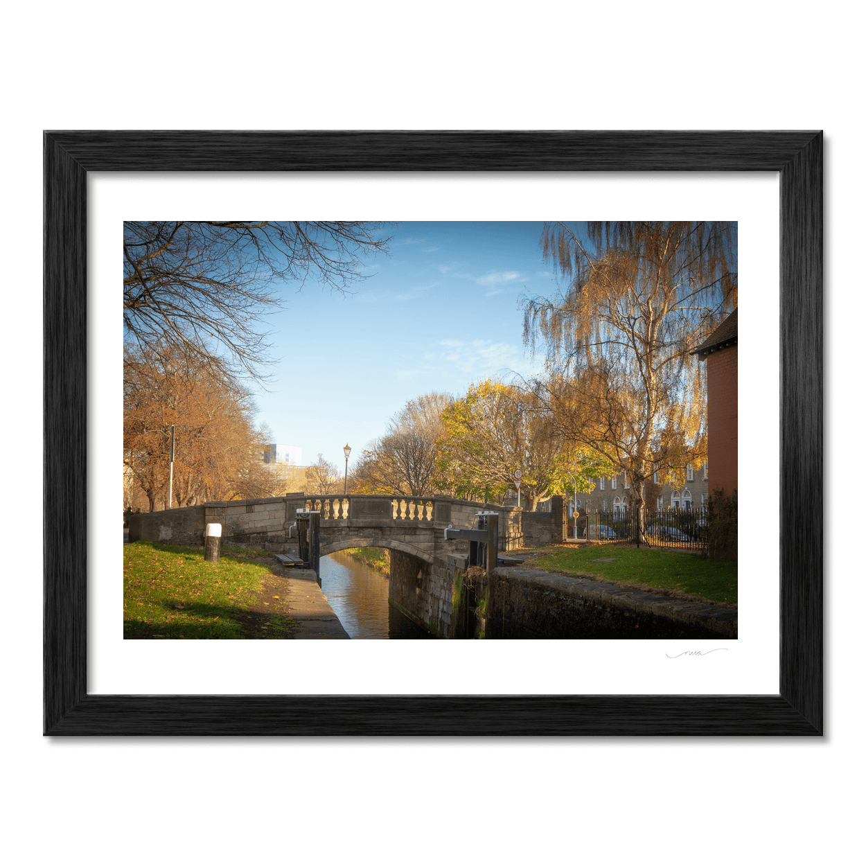 grand-canal-stone-bridge-autumn PM