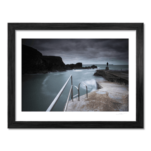 guillamene-cove-stormy-long-exposure-figure BF