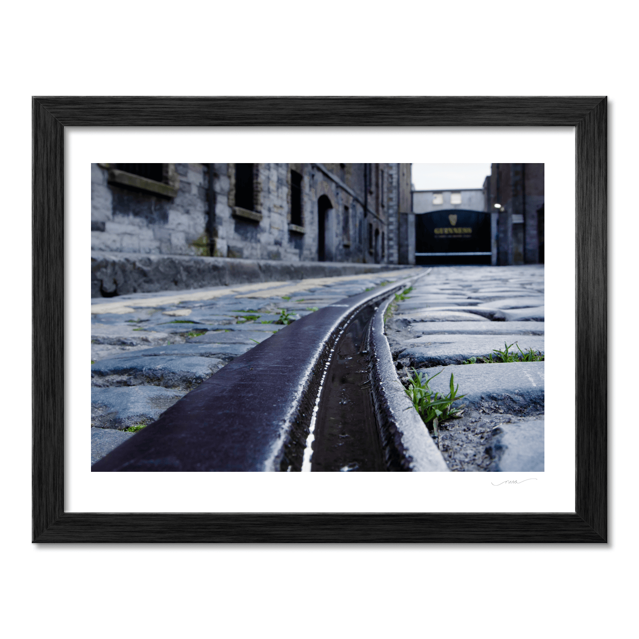 guinness-storehouse-cobblestone-railway-tracks PM