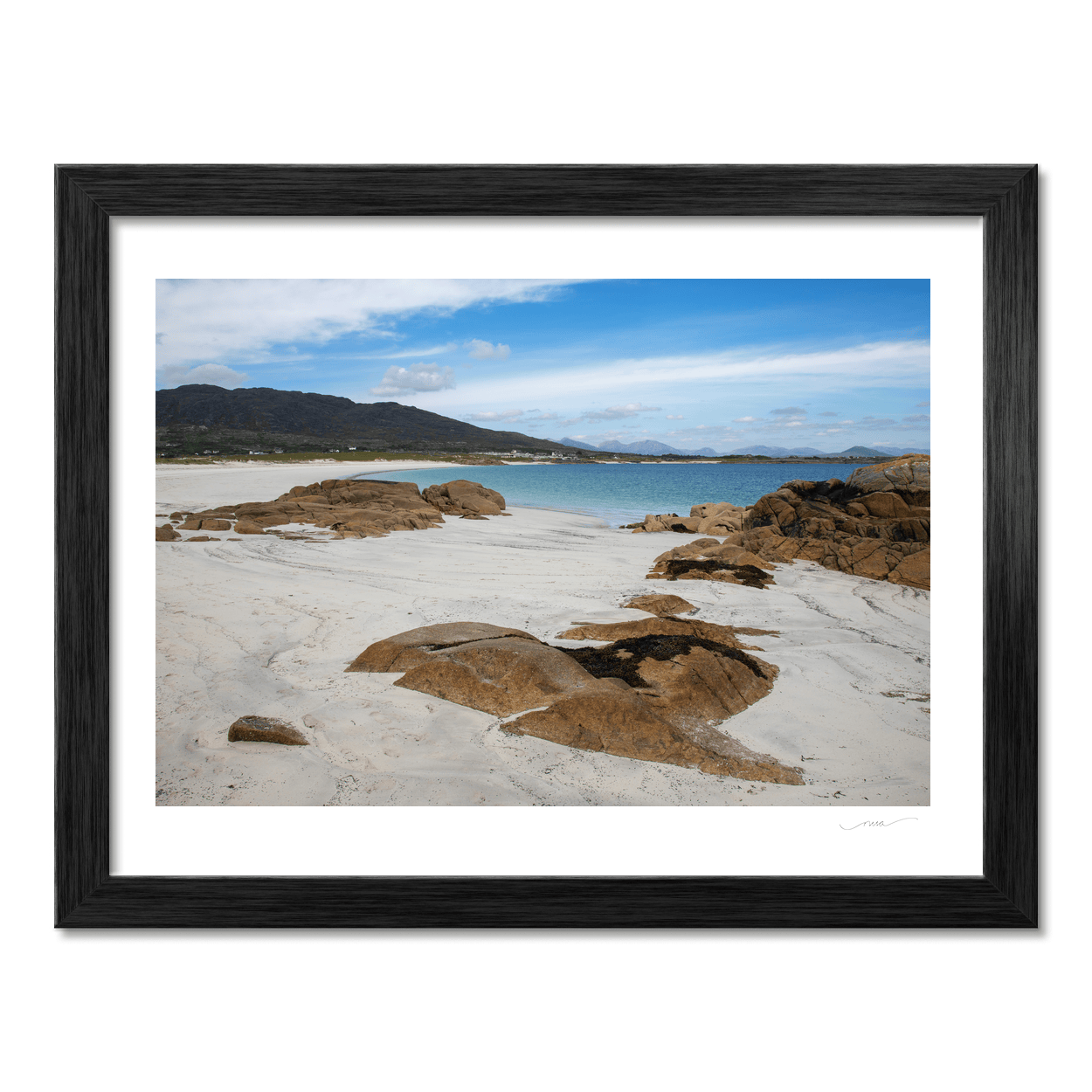 gurteen-beach-roundstone-white-sand-rocks PM