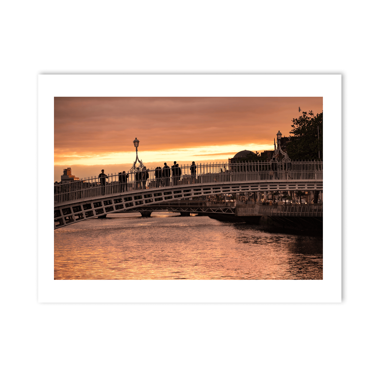 hapenny-bridge-sunset-river-liffey-3 PM