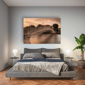 hapenny-bridge-sunset-swans-river-liffey Pano