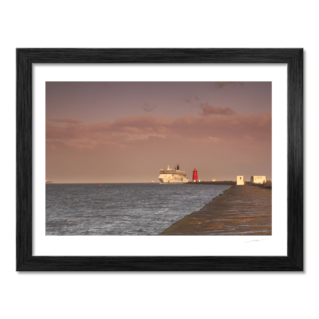 irish-ferries-poolbeg-lighthouse-golden-hour PM