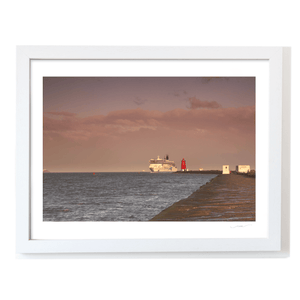 irish-ferries-poolbeg-lighthouse-golden-hour WF