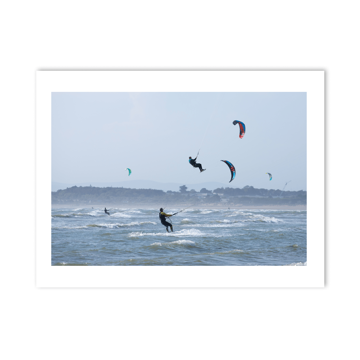 kitesurfers-south-beach-rush-action PM