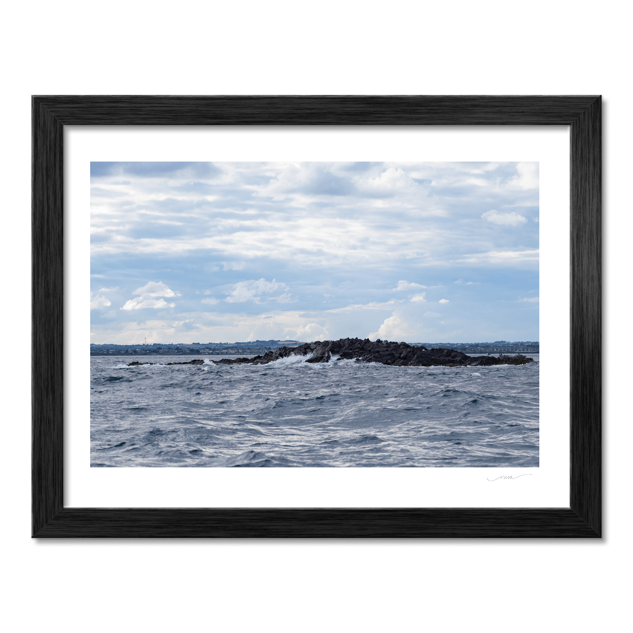 lambay-island-rocky-outcrop-choppy-seas PM