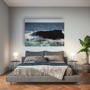 lone-figure-rock-outcrop-crashing-waves Pano