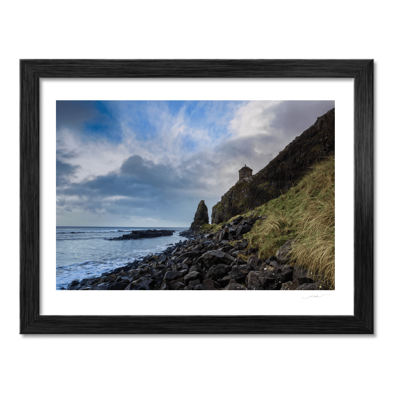 mussenden-temple-dramatic-cliffs-downhill PM
