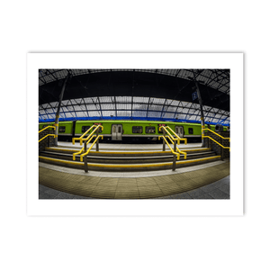 pearse-station-dart-train-platform PM