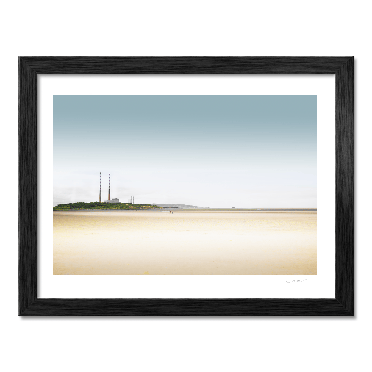 poolbeg-chimneys-sandymount-strand-low-tide PM