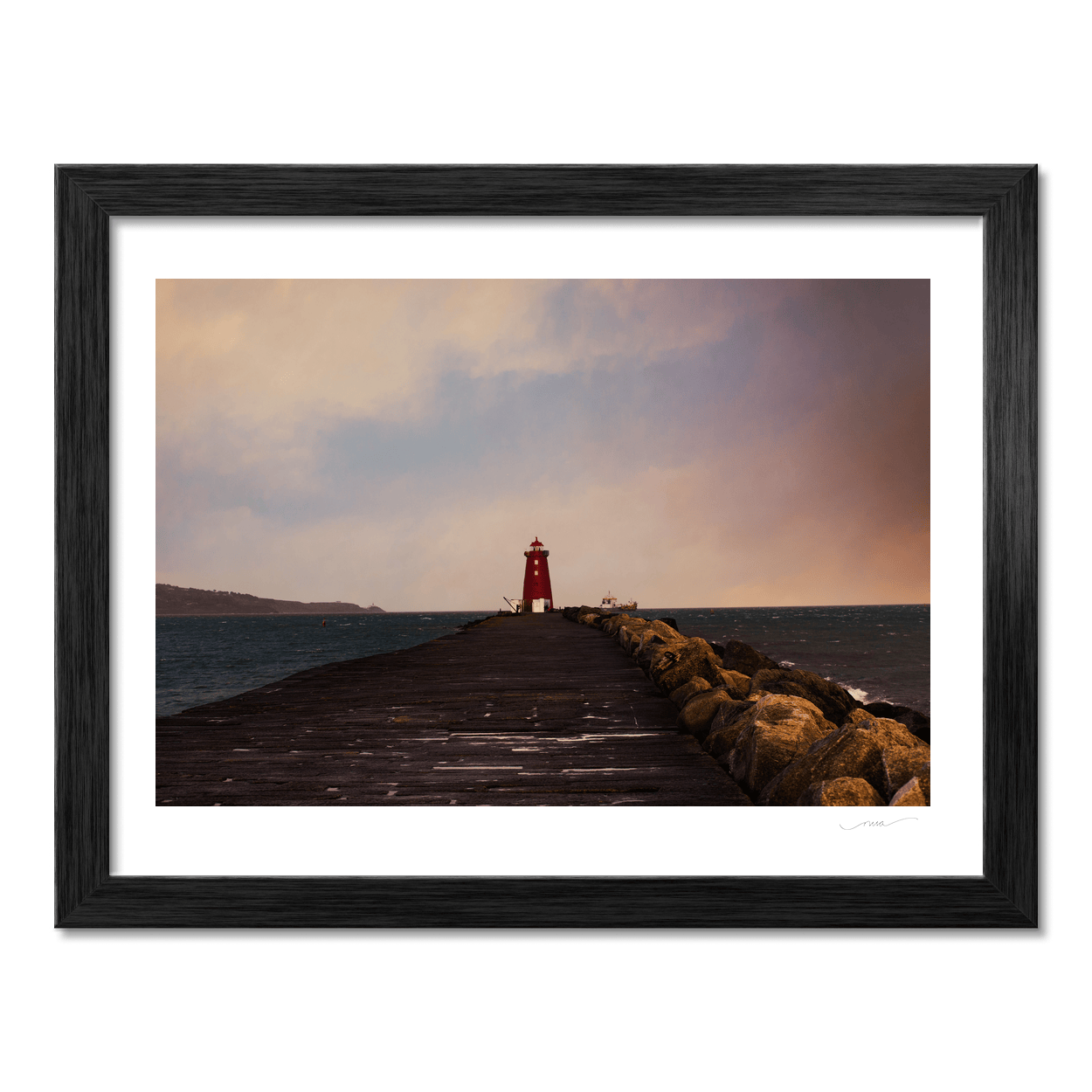 poolbeg-lighthouse-pier-stormy-evening PM