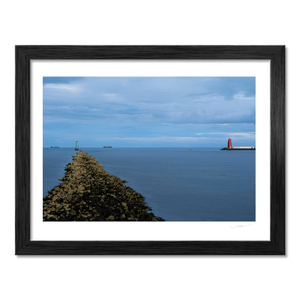 poolbeg-lighthouse-rocky-breakwater-dublin-bay BF