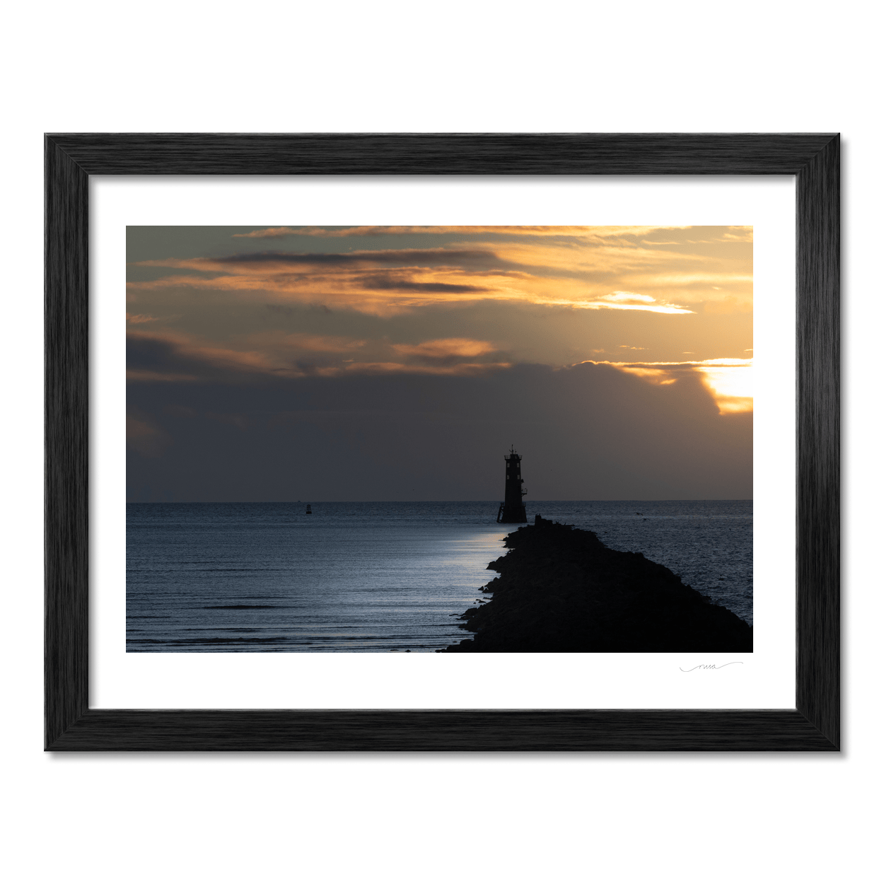 poolbeg-lighthouse-silhouette-sunset-dublin-bay PM