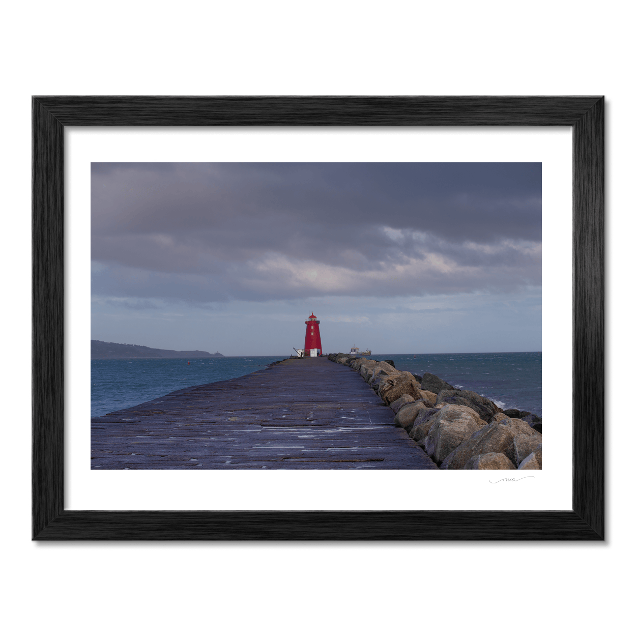 poolbeg-lighthouse-stormy-pier-dublin-bay PM