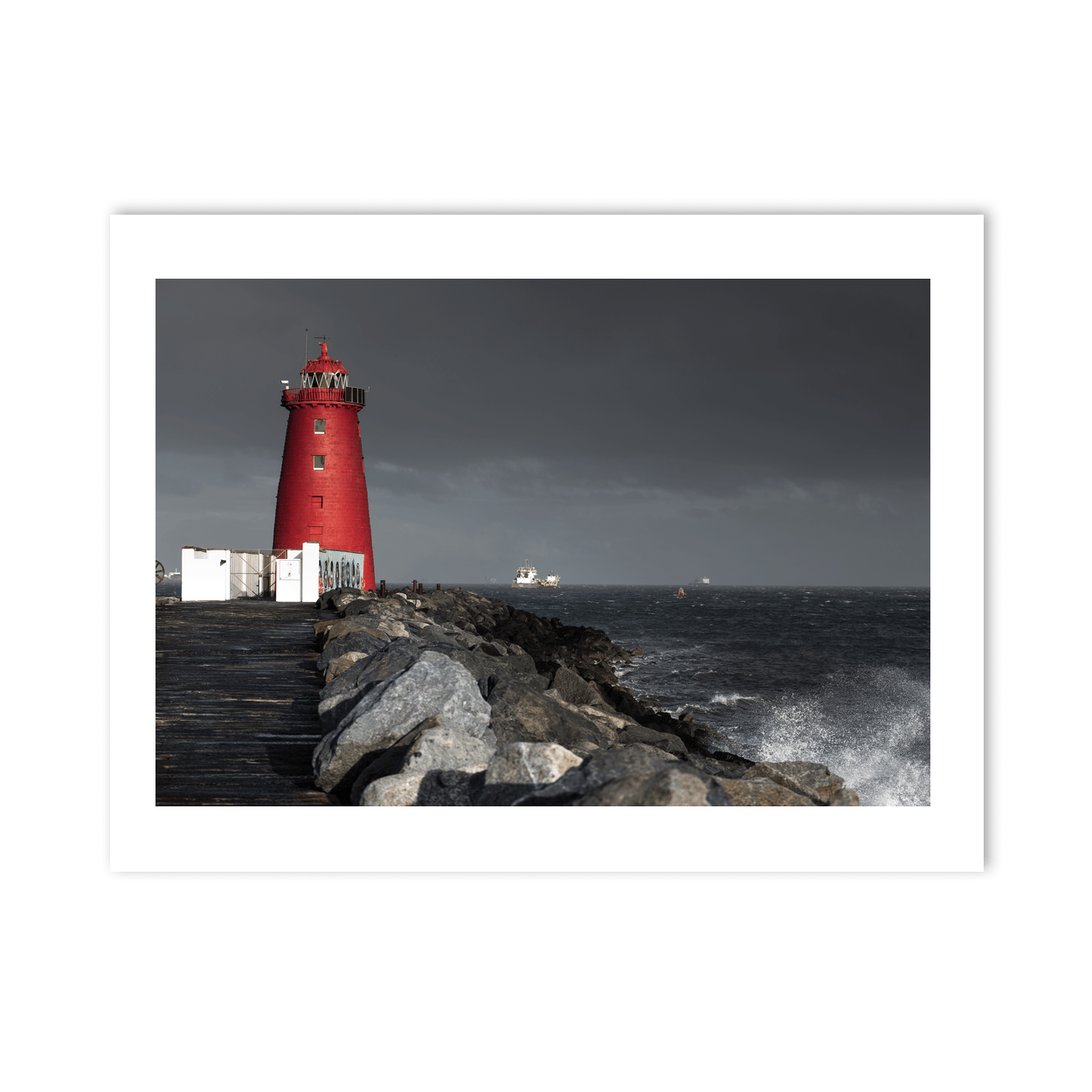 poolbeg-lighthouse-stormy-seas-dramatic-sky PM
