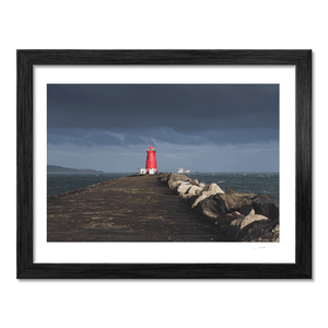 poolbeg-lighthouse-stormy-skies-breakwater BF