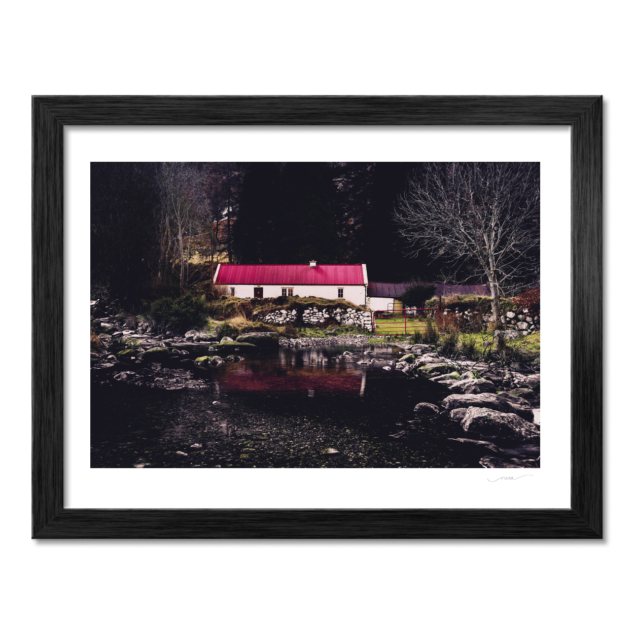 red-roof-cottage-glenmalure-valley-stream PM