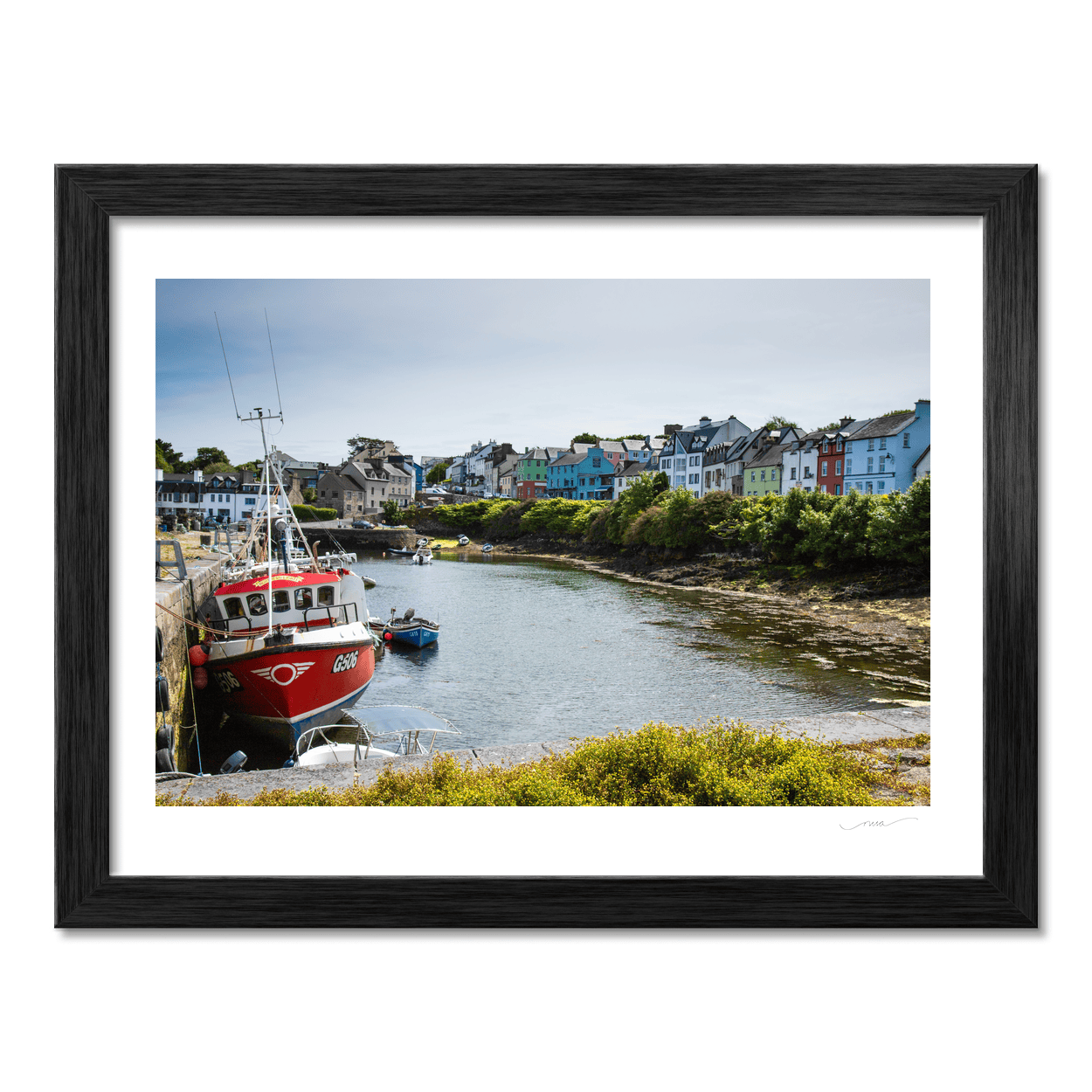 roundstone-harbour-colourful-houses-connemara PM