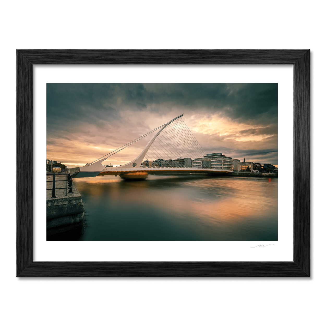 samuel-beckett-bridge-sunset-long-exposure PM